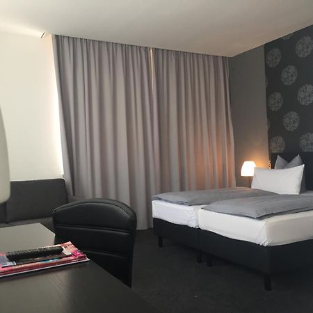 Hotel Schempp Бобинген Екстериор снимка