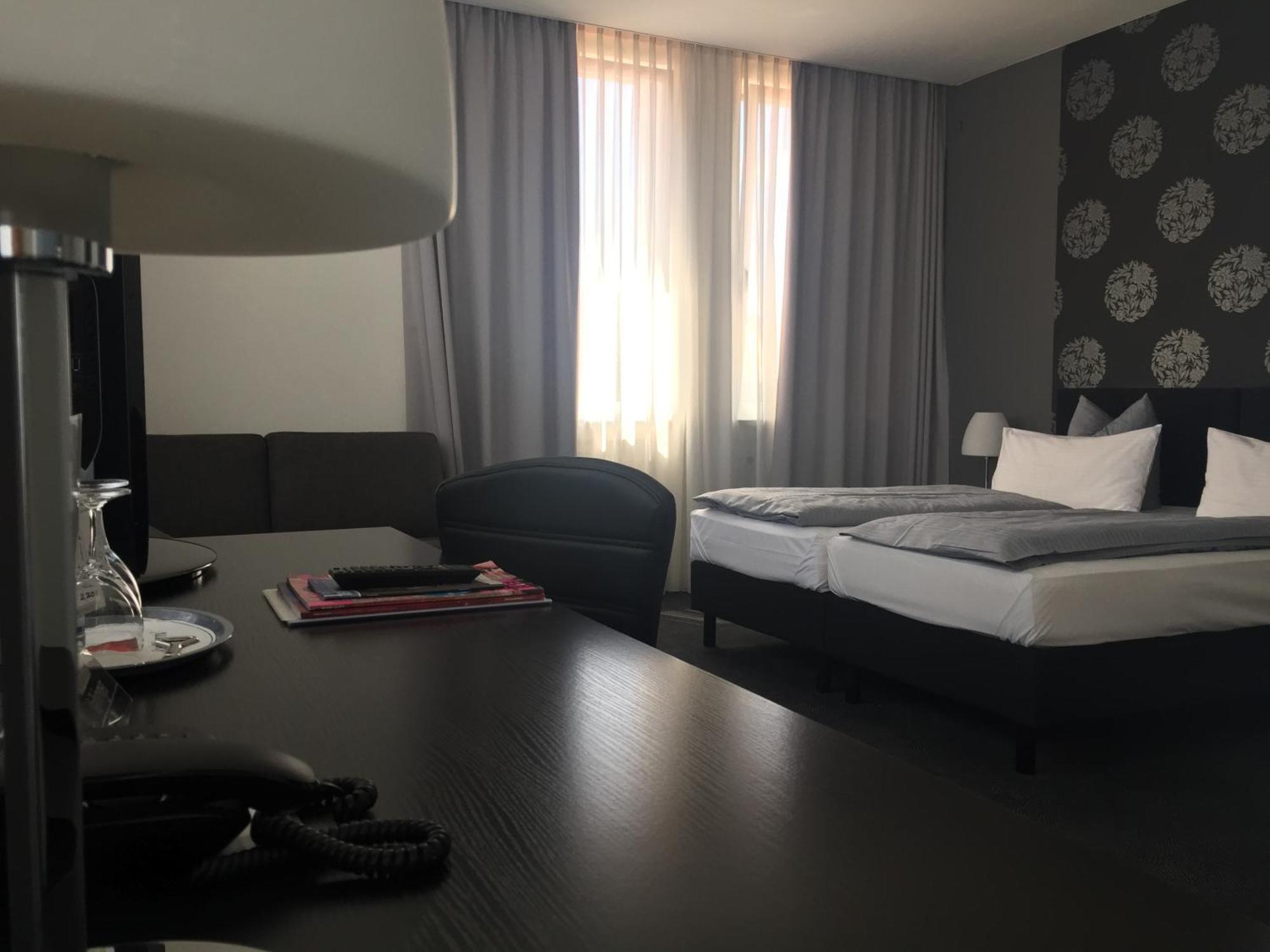 Hotel Schempp Бобинген Екстериор снимка